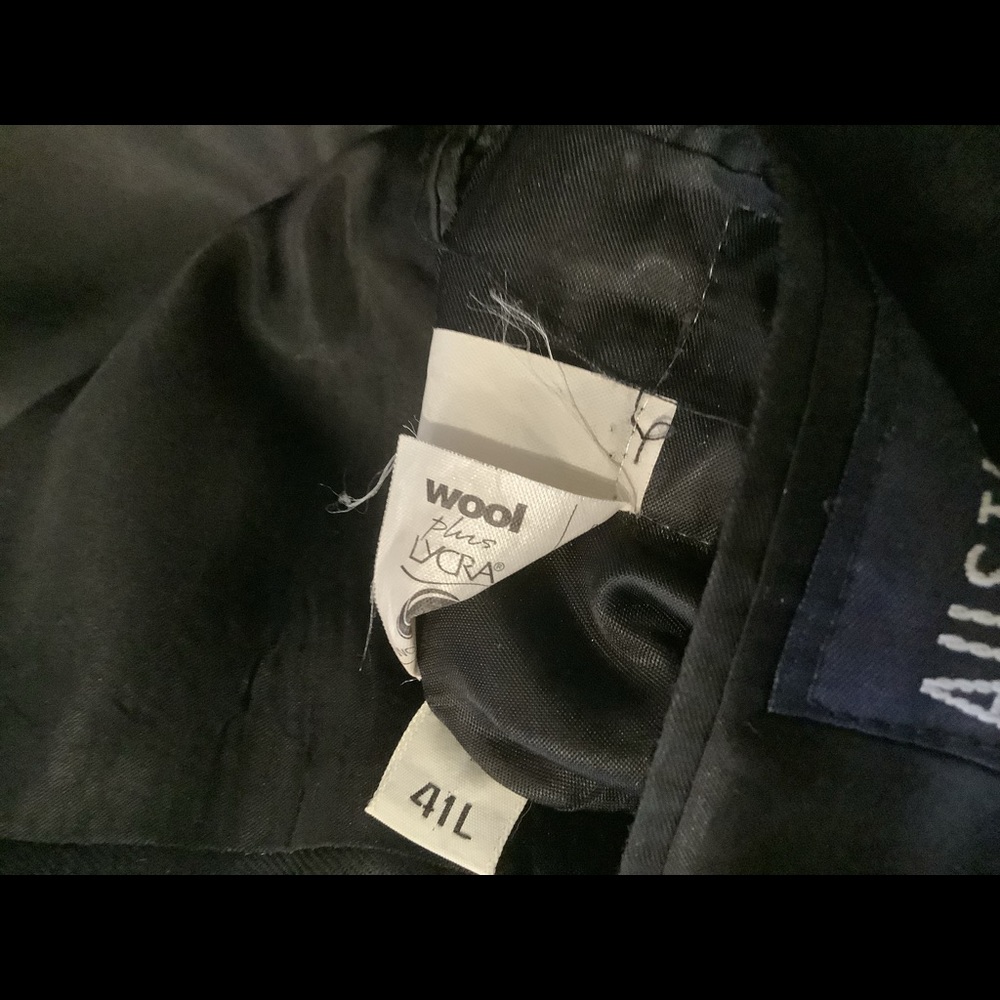 Austin Reed 2 pc suit - Picture 7 of 12